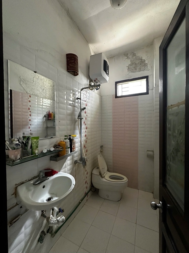 Bán nhà Láng - diện tích 125m2 3 tầng - Nhà 3 tầng đang làm căn hộ cho thuê - giá 22 tỷ