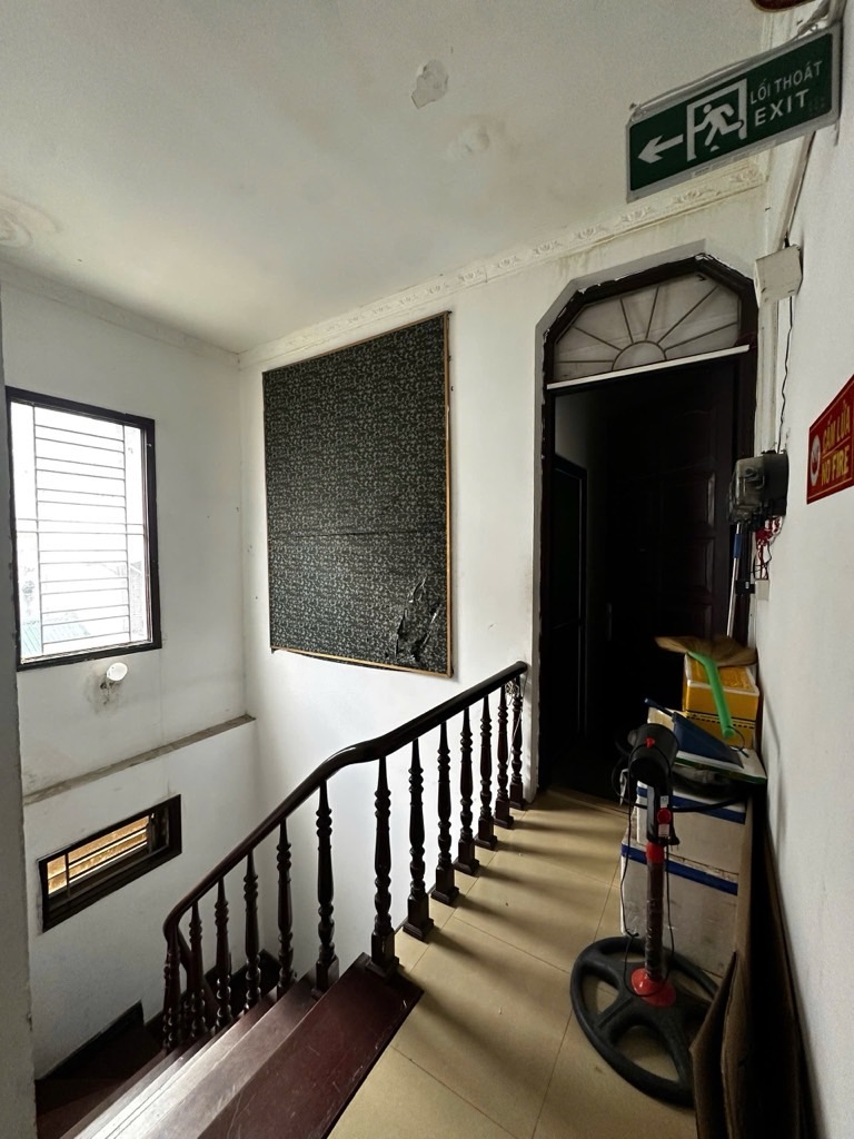 Bán nhà Láng - diện tích 125m2 3 tầng - Nhà 3 tầng đang làm căn hộ cho thuê - giá 22 tỷ