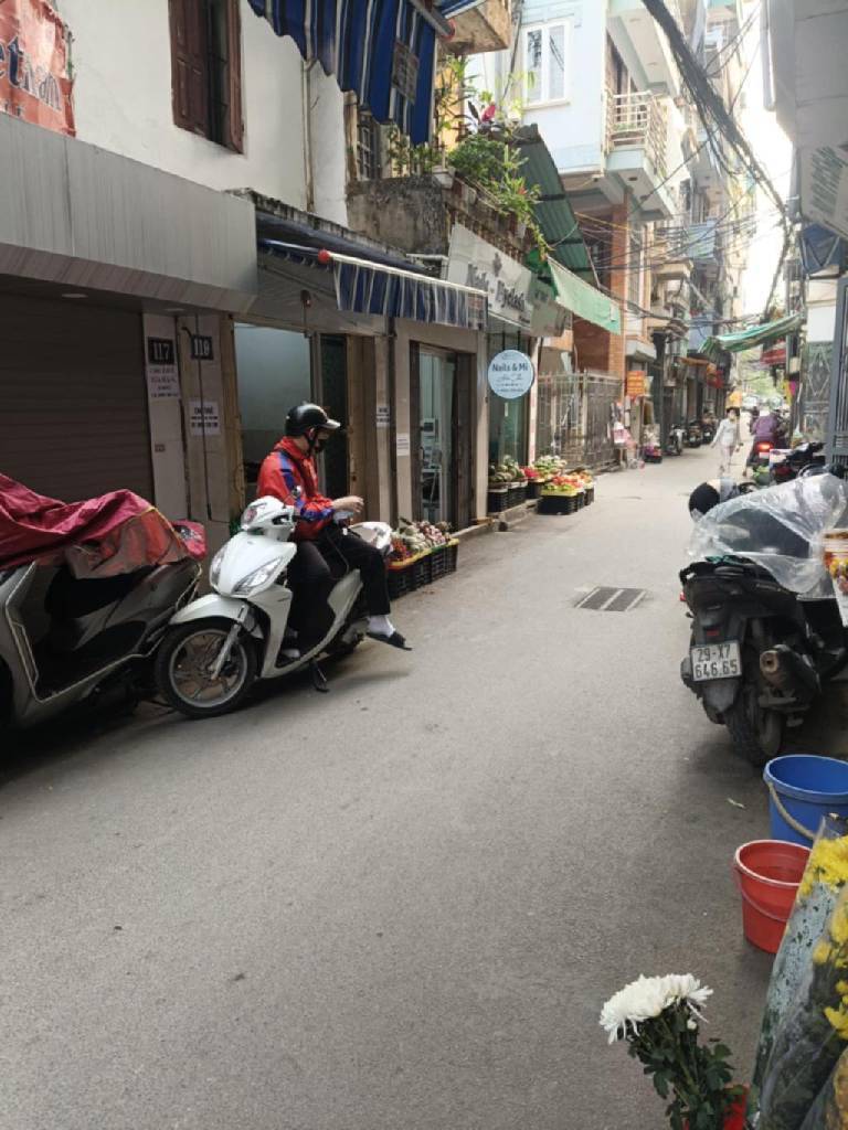 Bán nhà Thái Thịnh - diện tích 40m2 1 tầng - ô tô đỗ cửa - giá 5,25 tỷ