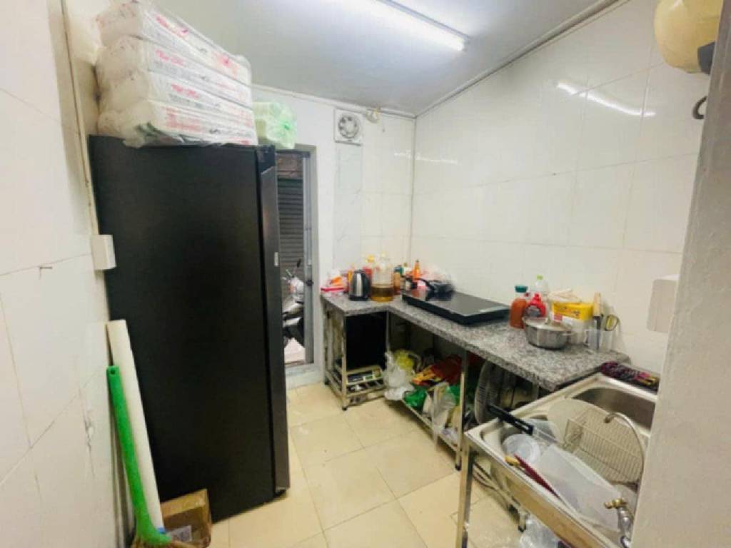 Bán nhà Thái Thịnh - diện tích 40m2 1 tầng - ô tô đỗ cửa - giá 5,25 tỷ