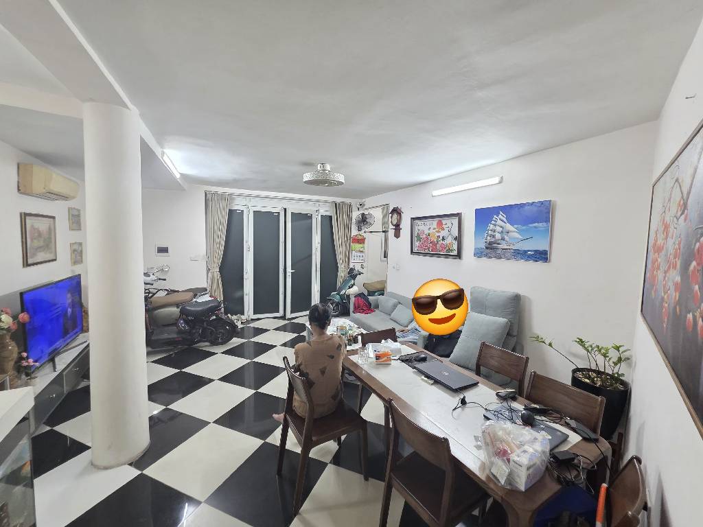 Bán nhà Ngõ chợ Khâm Thiên - diện tích 45,8m2 4 tầng - Mặt tiền rộng - giá 11,8 tỷ