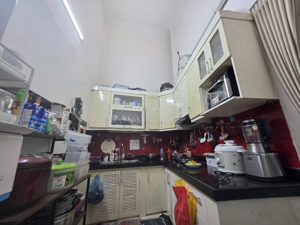 Bán nhà Ngõ chợ Khâm Thiên - diện tích 45,8m2 4 tầng - Mặt tiền rộng - giá 11,8 tỷ