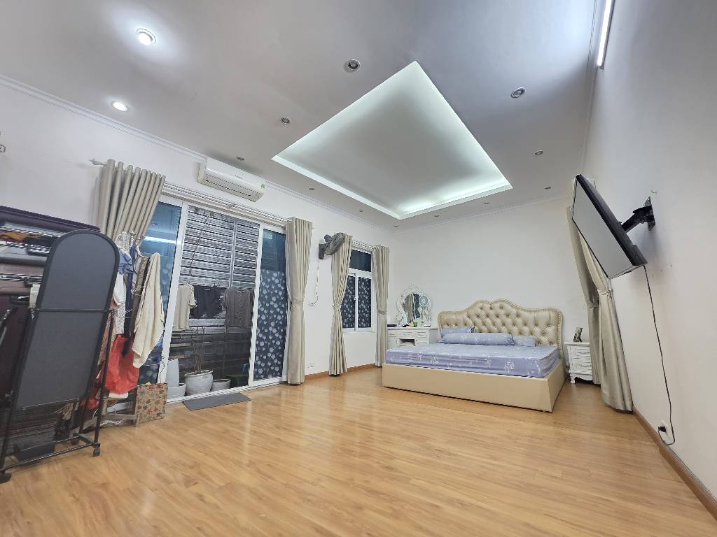 Bán nhà Ngõ chợ Khâm Thiên - diện tích 45,8m2 4 tầng - Mặt tiền rộng - giá 11,8 tỷ