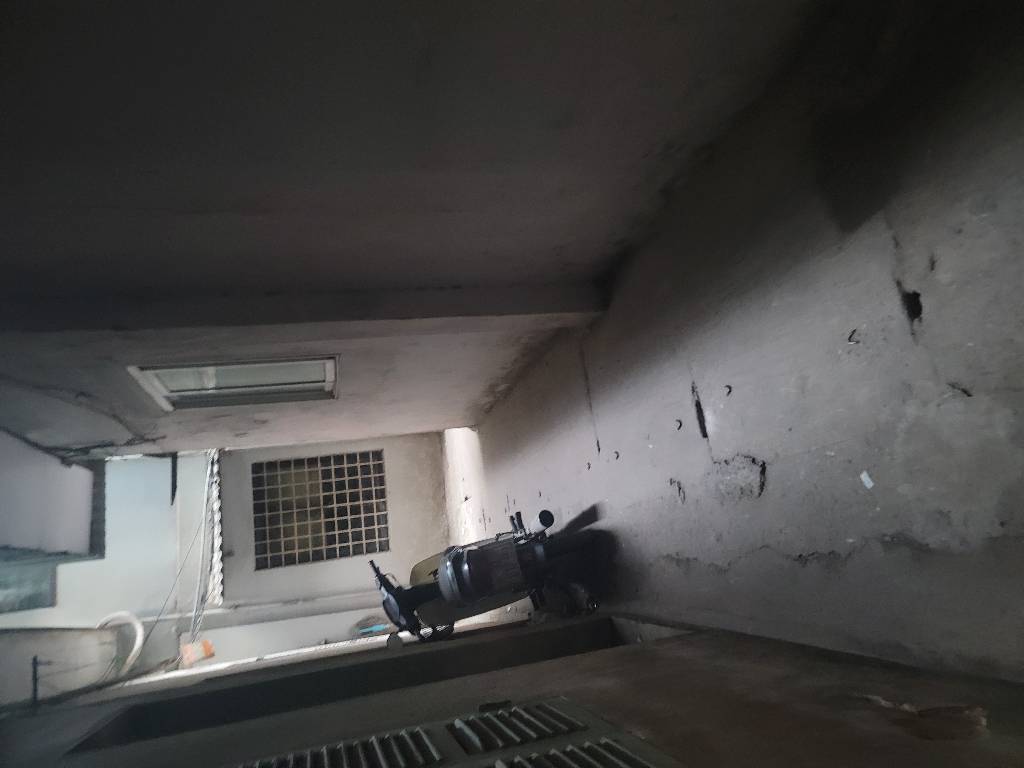 Bán nhà Nguyễn Công Trứ - diện tích 20m2 2 tầng - Lô góc 3 mặt thoáng - giá 4,2 tỷ