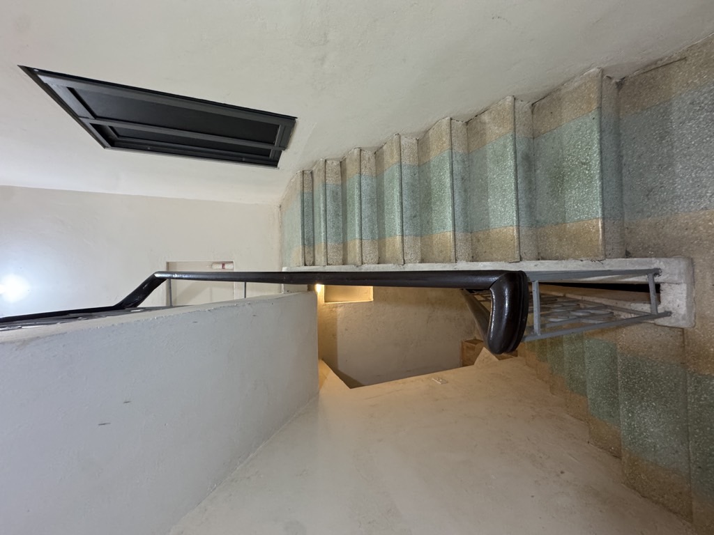 Bán nhà Quan Nhân - diện tích 54.3m2 3 tầng - Nhà cũ - giá 14,9 tỷ