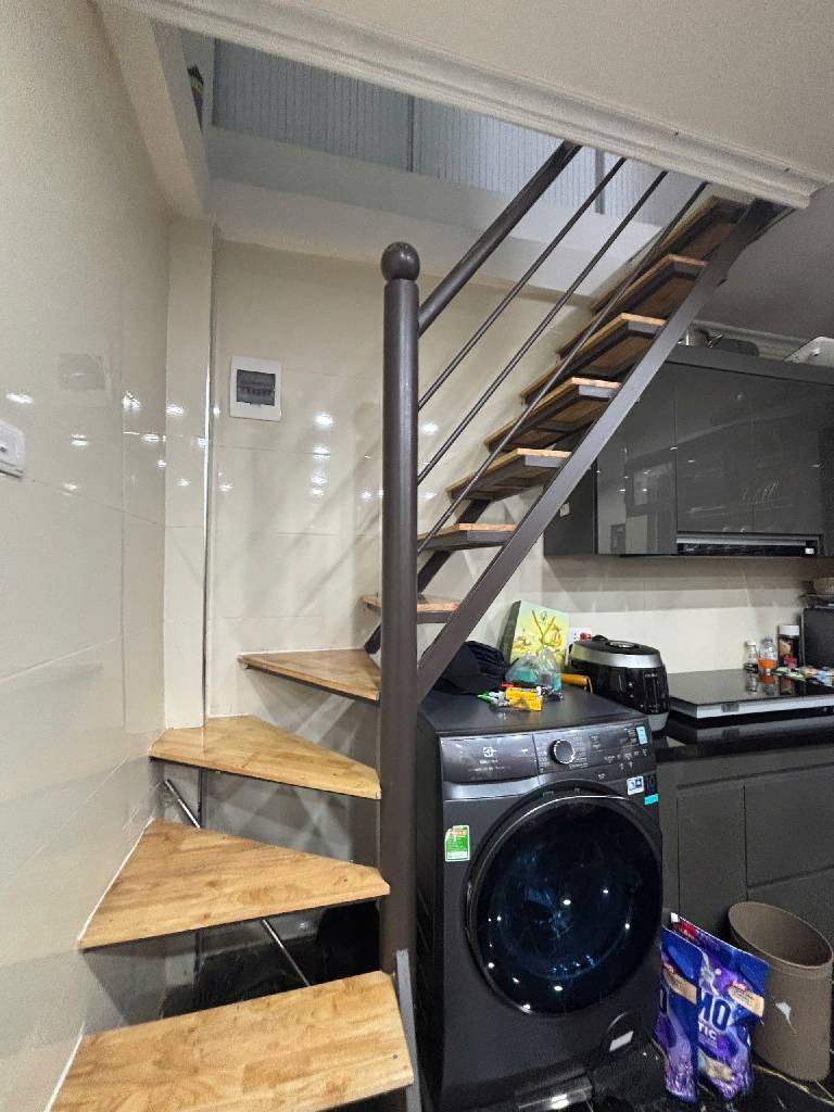 Bán nhà Vĩnh Hoàng - diện tích 28m2 2 tầng - Ô tô đỗ cửa - giá 1,75 tỷ