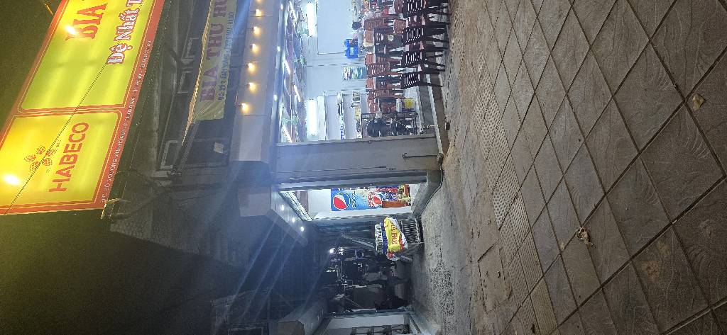 Bán nhà Vĩnh Hoàng - diện tích 28m2 2 tầng - Ô tô đỗ cửa - giá 1,75 tỷ