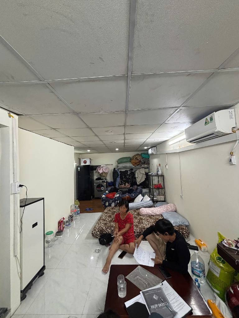 Bán nhà Vĩnh Hoàng - diện tích 32m2 2 tầng - CỰC HIẾM NHỎ - giá 1,7 tỷ