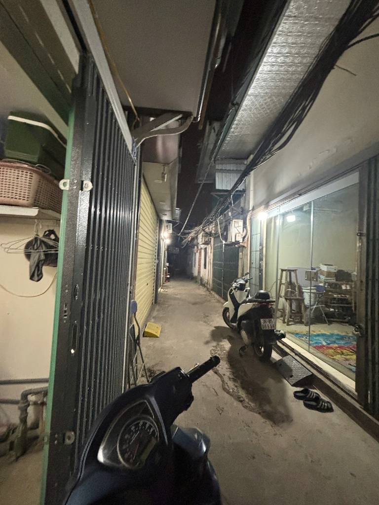 Bán nhà Vĩnh Hoàng - diện tích 32m2 2 tầng - CỰC HIẾM NHỎ - giá 1,7 tỷ