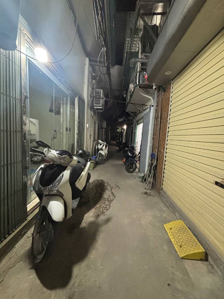 Bán nhà Vĩnh Hoàng - diện tích 32m2 2 tầng - CỰC HIẾM NHỎ - giá 1,7 tỷ