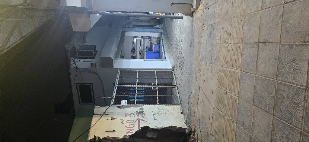 Bán nhà Vĩnh Hoàng - diện tích 32m2 2 tầng - CỰC HIẾM NHỎ - giá 1,7 tỷ