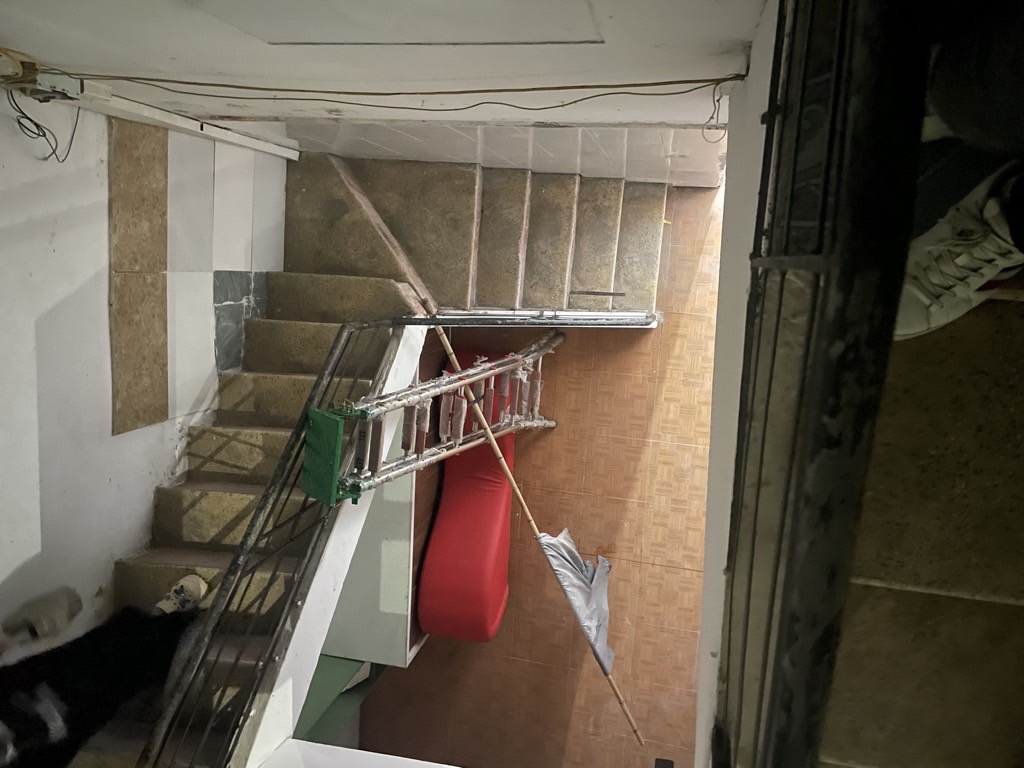 Bán nhà Trịnh Đình Cửu - diện tích 64m2 3 tầng - Bán đất tặng nhà - giá 11,5 tỷ