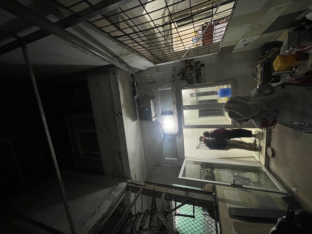 Bán nhà Trịnh Đình Cửu - diện tích 64m2 3 tầng - Bán đất tặng nhà - giá 11,5 tỷ