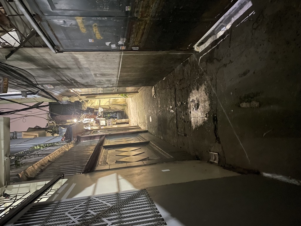 Bán nhà Trịnh Đình Cửu - diện tích 64m2 3 tầng - Bán đất tặng nhà - giá 11,5 tỷ