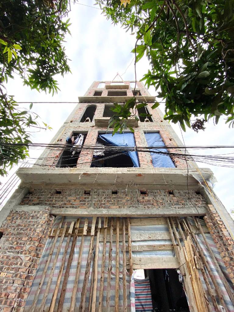 Bán nhà Nguyễn Khoái - diện tích 48.3m2 5 tầng - Ô tô tránh - giá 9,8 tỷ