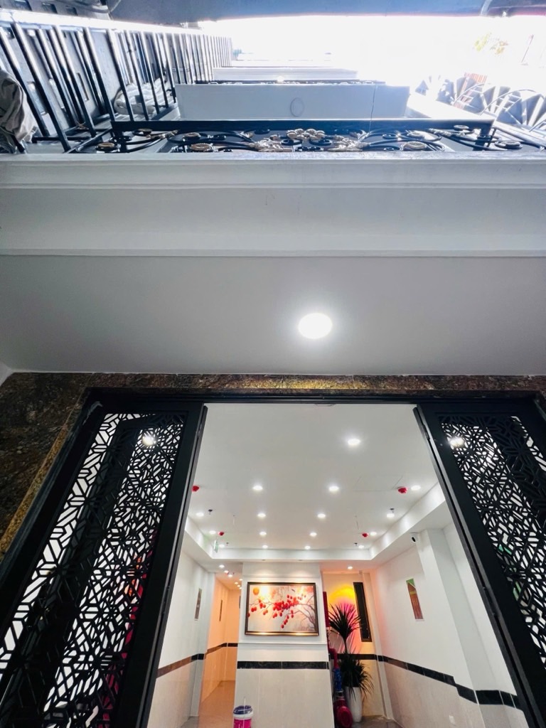 Bán nhà Đường Láng - diện tích 63m2 6 tầng - Cực hiếm - giá 19,9 tỷ