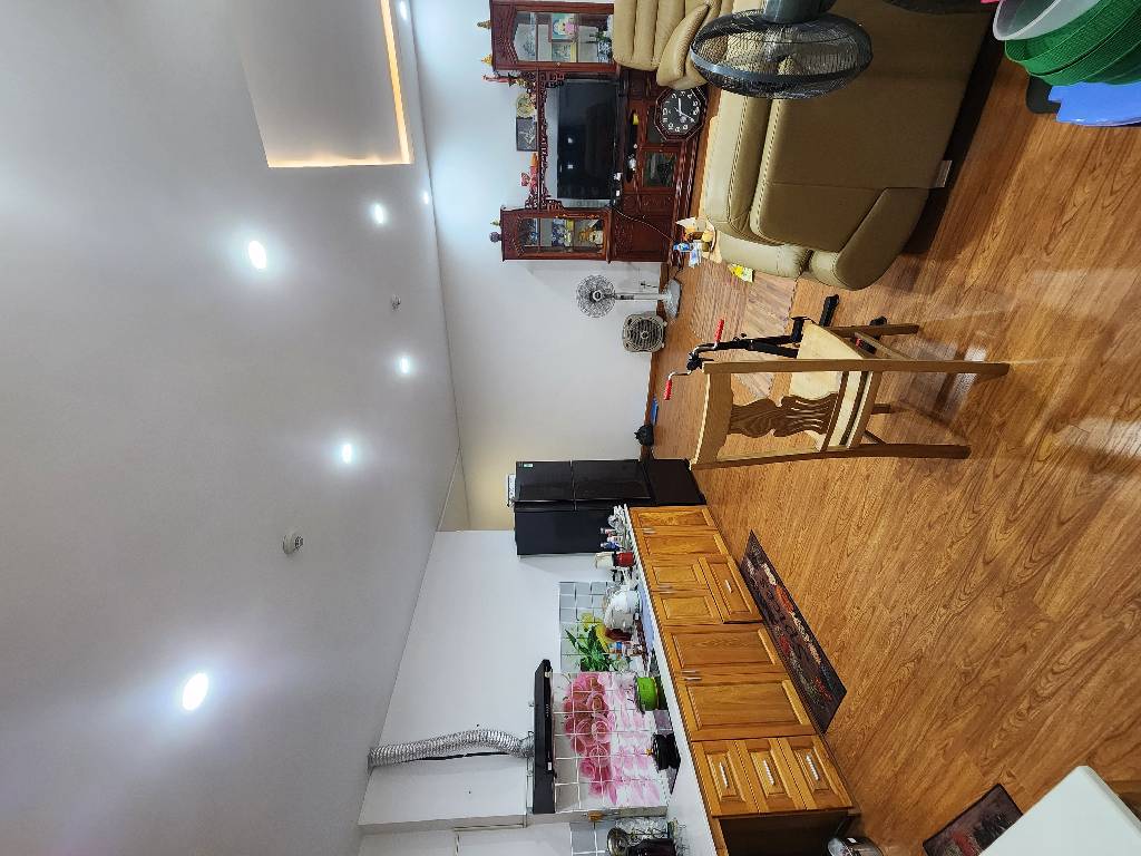 Bán nhà Đại Từ - diện tích 95.3m2 1 tầng - Lô góc thoáng sáng - giá 9 tỷ