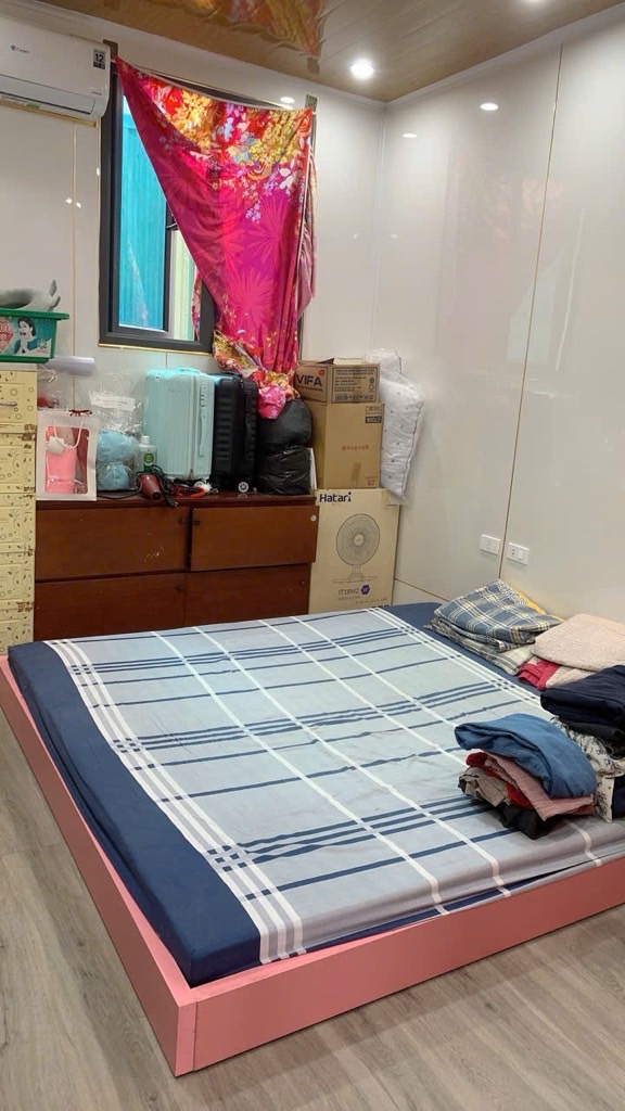 Bán nhà Khương Trung - diện tích 32.3m2 3 tầng - ô tô tránh - giá 7,5 tỷ