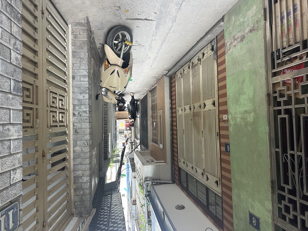 Bán nhà Trương Định - diện tích 42.2m2 5 tầng - Sổ đỏ chính chủ - giá 10,5 tỷ