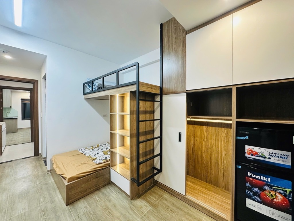 Bán nhà Trương Định - diện tích 42.2m2 5 tầng - Sổ đỏ chính chủ - giá 10,5 tỷ