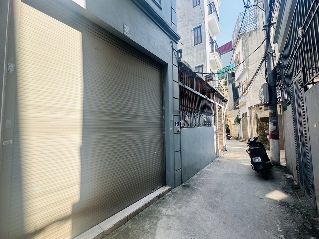 Bán nhà Nam Dư - diện tích 50m2 4 tầng - Ô tô đỗ cửa - giá 8,5 tỷ