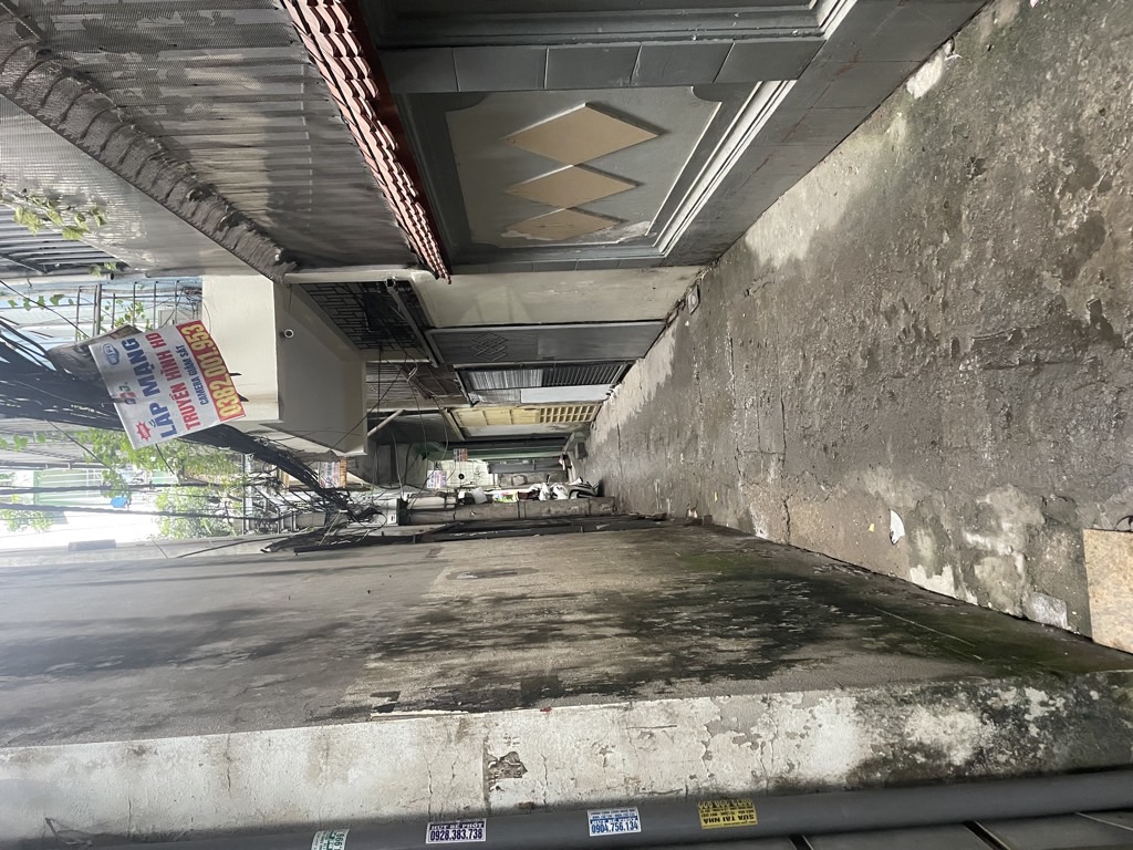 Bán nhà Trịnh Đình Cửu - diện tích 64m2 3 tầng - Bán đất tặng nhà - giá 11,5 tỷ