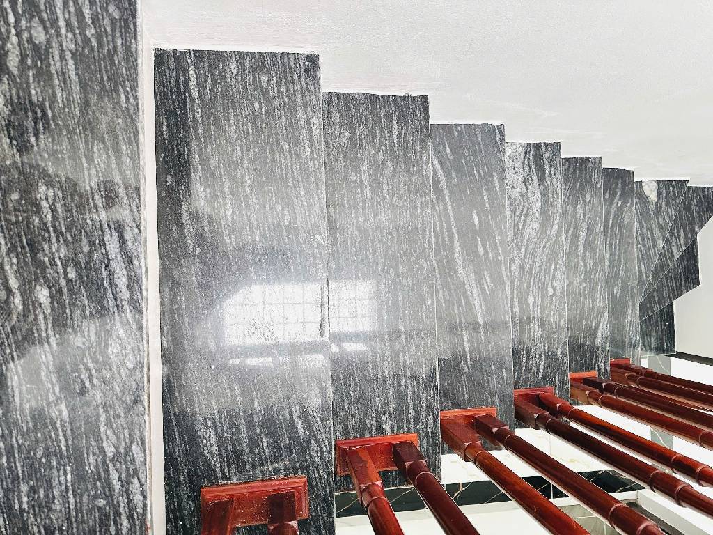 Bán nhà Thúy Lĩnh - diện tích 35m2 5 tầng - Ô TÔ - THANG MÁY - LÔ GÓC - giá 6 tỷ