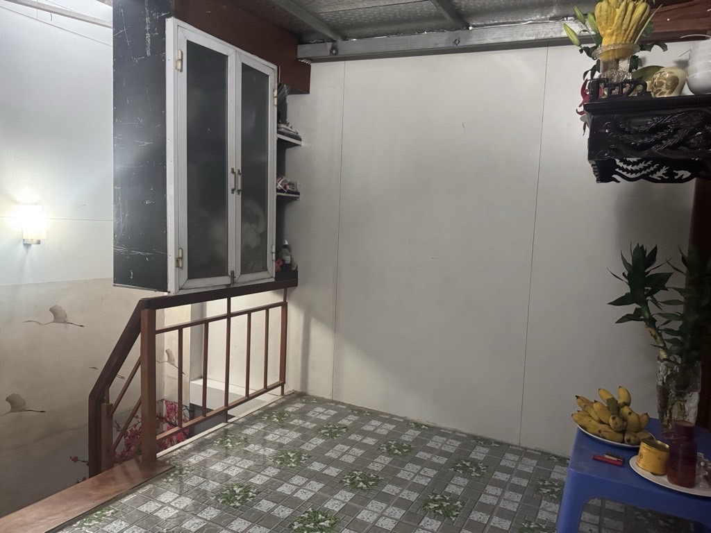 Bán nhà Vân Hồ - diện tích 21,3m2 6 tầng - Ô tô dừng đỗ 15m - giá 8,9 tỷ