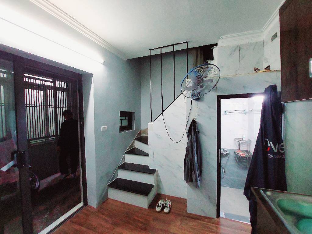 Bán nhà Tân Mai - diện tích 15.1m2 4 tầng - ô tô cách vài bước chân - giá 2,48 tỷ