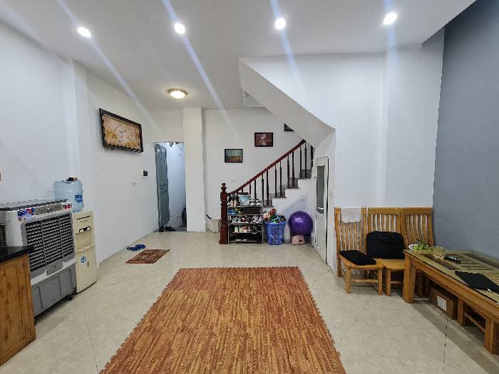 Bán nhà Minh Khai - diện tích 30m2 4 tầng - Ô TÔ ĐỖ CỔNG - giá 6,99 tỷ