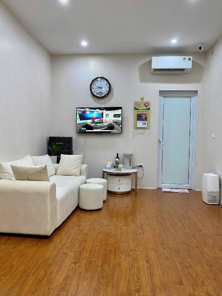 Bán Căn Hộ Tập Thể 190 Lò Đúc: Tầng 2 – 43m2 Sử Dụng – Có Gác Xép – Giá Chỉ 2.65 Tỷ