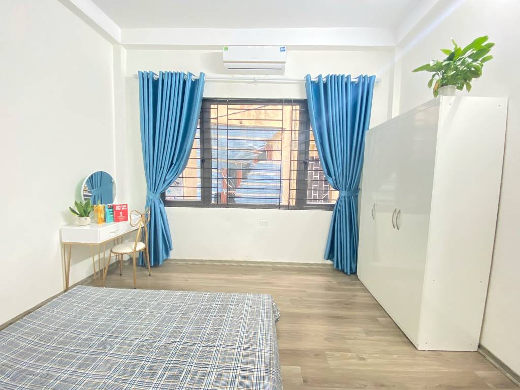 Bán nhà Khương Đình - diện tích 63m2 8 tầng - Thang máy, 17 phòng cho thuê - giá 18 tỷ