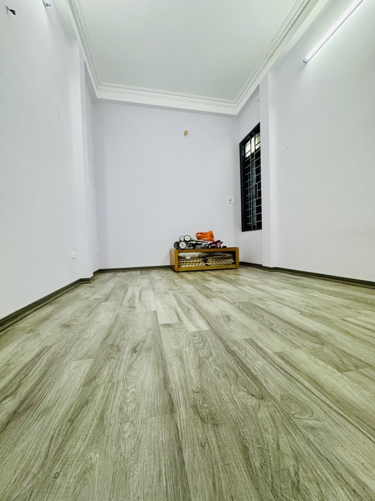 Bán nhà Mai Động - diện tích 50m2 4 tầng - ô tô đỗ cổng - giá 8,2 tỷ