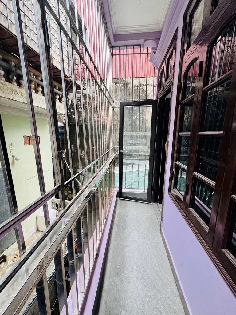 Bán nhà Mai Động - diện tích 50m2 4 tầng - ô tô đỗ cổng - giá 8,2 tỷ