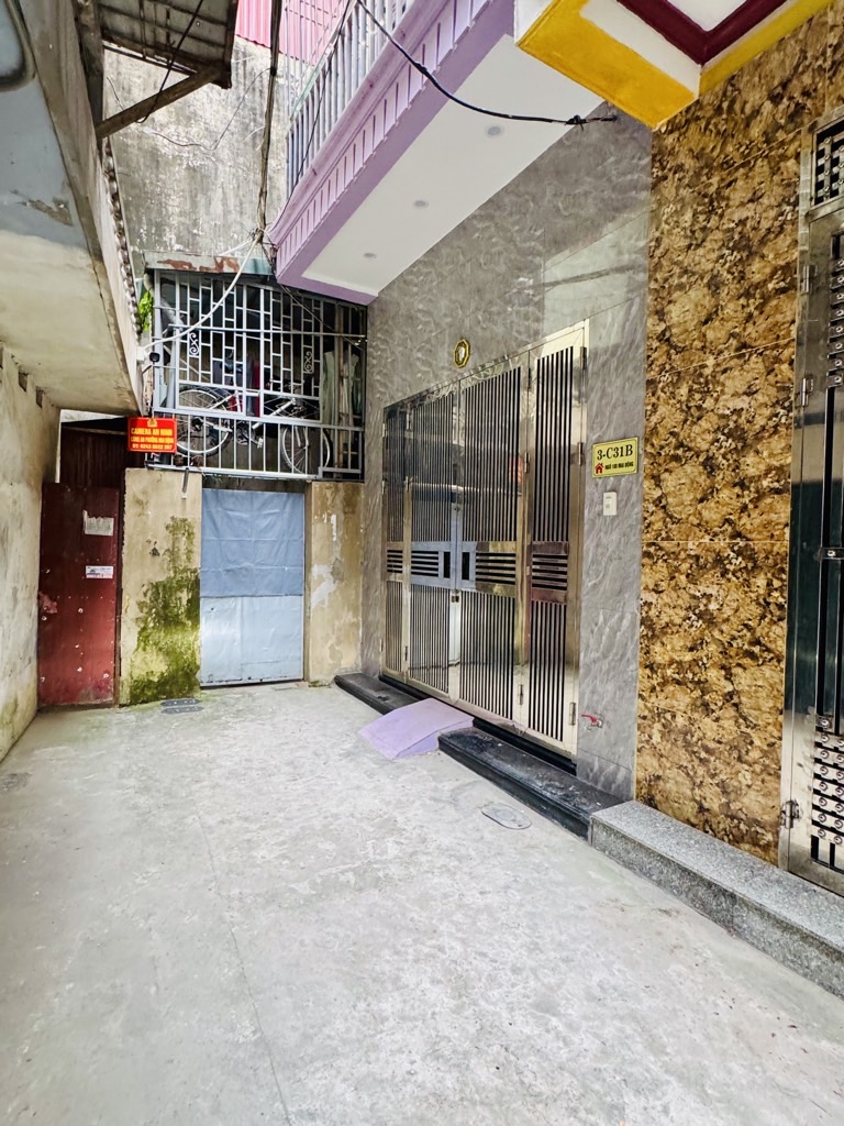 Bán nhà Mai Động - diện tích 50m2 4 tầng - ô tô đỗ cổng - giá 8,2 tỷ