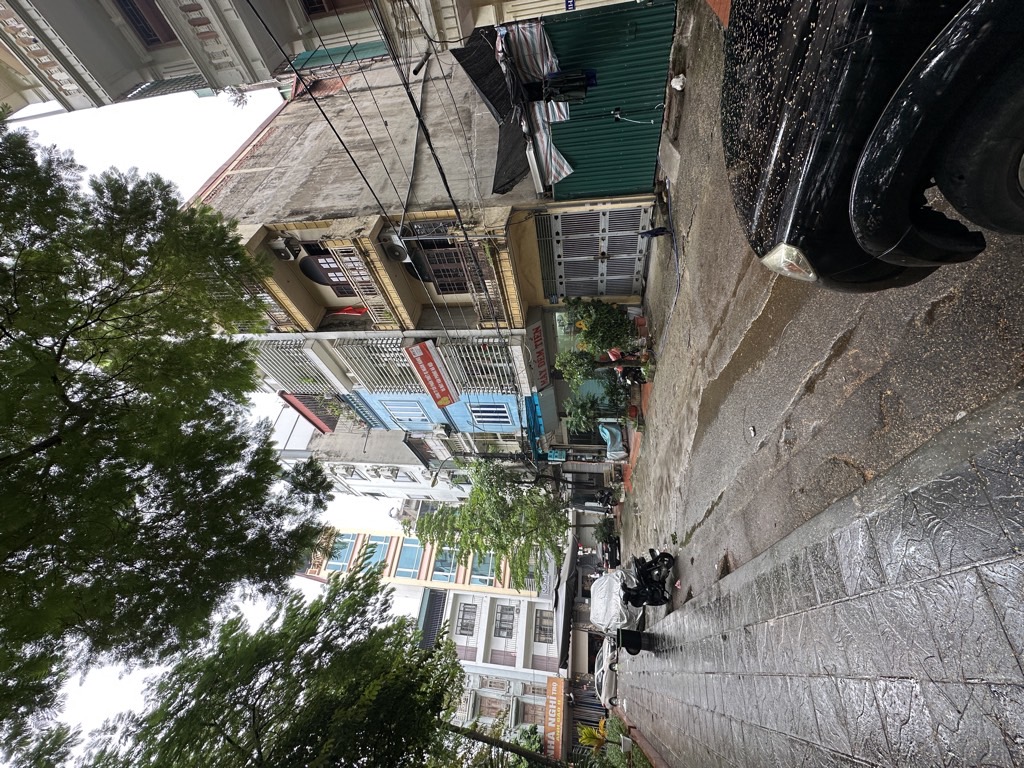 Bán nhà Đền Lừ - diện tích 40m2 1 tầng - Phân lô vỉa hè view vườn hoa - giá 18,6 tỷ