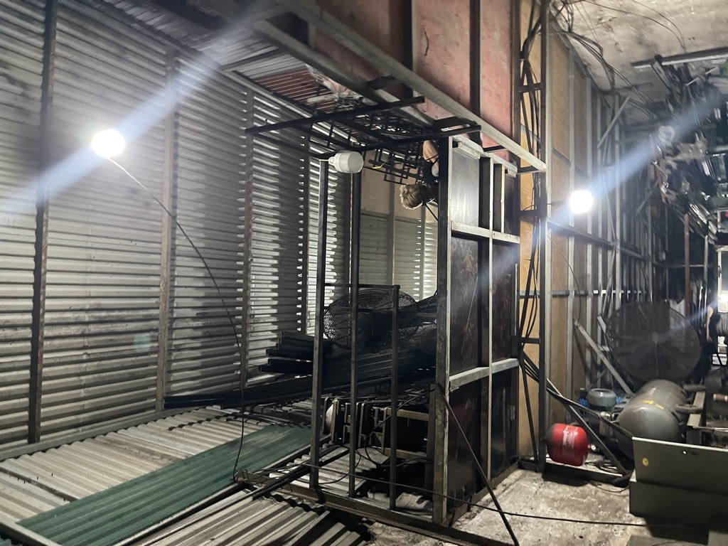 Bán nhà Bùi Xương Trạch - diện tích 80m2 1 tầng - ô tô tránh - giá 9,6 tỷ