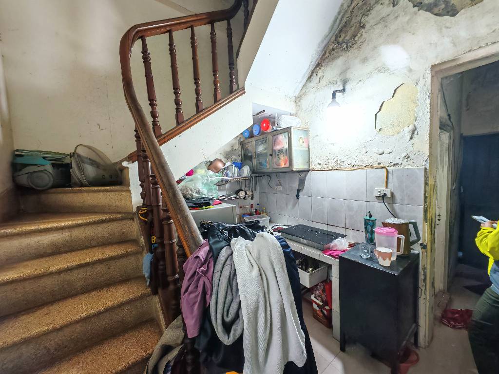 Bán nhà Vĩnh Hưng - diện tích 51m2 2 tầng - Ô TÔ TRÁNH TRƯỚC NHÀ - giá 11,9 tỷ