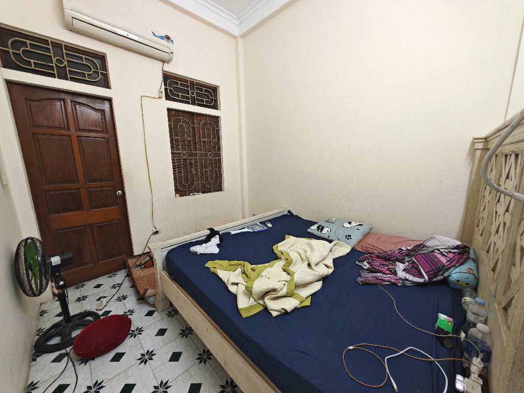 Bán nhà Vĩnh Hưng - diện tích 51m2 2 tầng - Ô TÔ TRÁNH TRƯỚC NHÀ - giá 11,9 tỷ