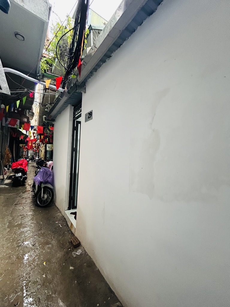 Bán nhà Bạch Mai - diện tích 34m2 1 tầng - Nhà đẹp hiếm có - giá 3,7 tỷ