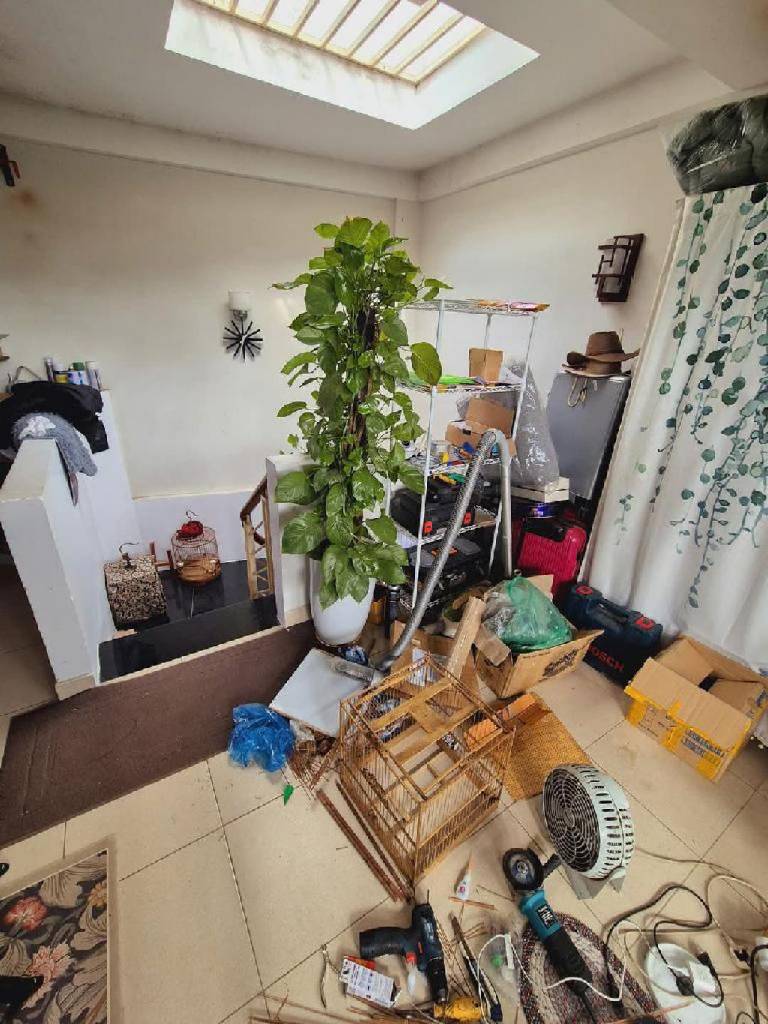 Bán nhà Ngõ Hoà Bình - diện tích 30m2 6 tầng - Lô góc, gần phố - giá 8,5 tỷ