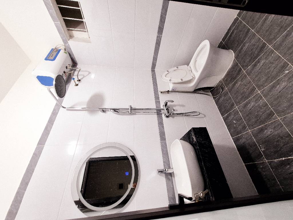 Bán nhà Trường Chinh - diện tích 30m2 5 tầng - Ô tô đỗ cửa - giá 7,5 tỷ