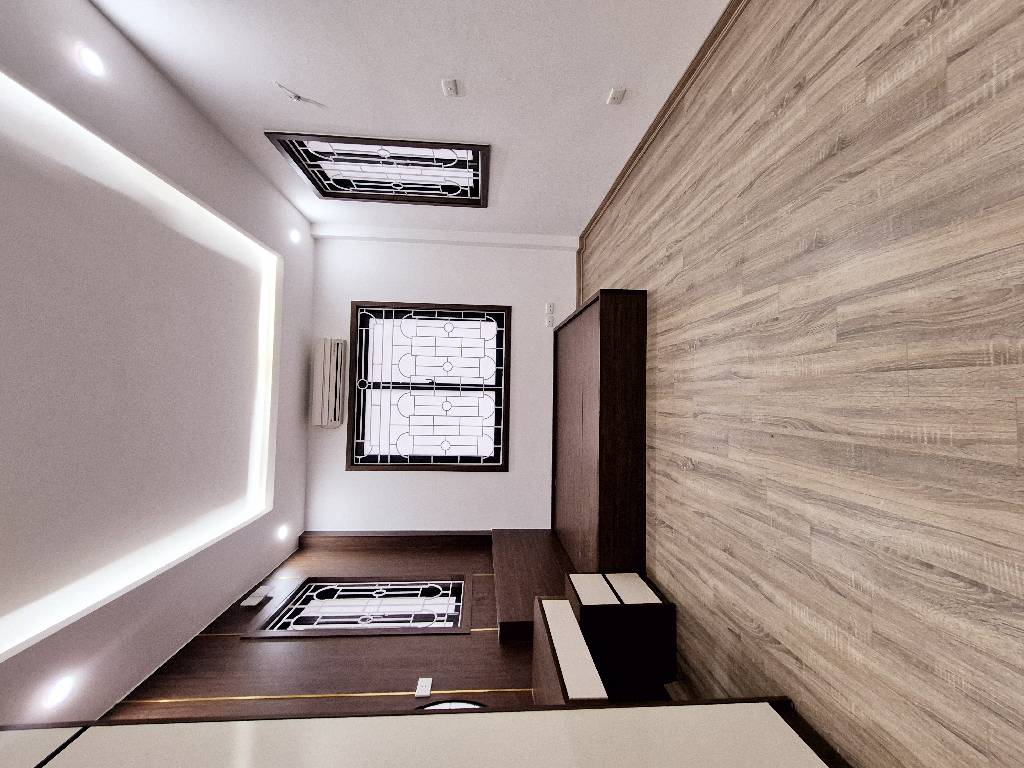 Bán nhà Trường Chinh - diện tích 30m2 5 tầng - Ô tô đỗ cửa - giá 7,5 tỷ