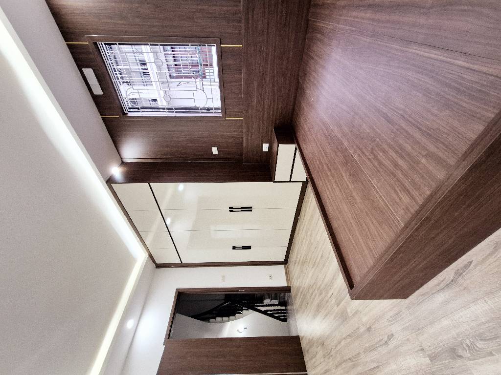 Bán nhà Trường Chinh - diện tích 30m2 5 tầng - Ô tô đỗ cửa - giá 7,5 tỷ