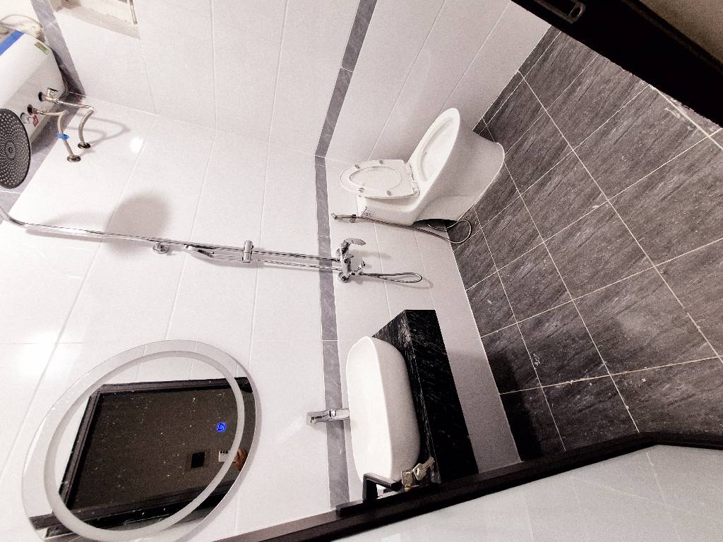 Bán nhà Trường Chinh - diện tích 30m2 5 tầng - Ô tô đỗ cửa - giá 7,5 tỷ