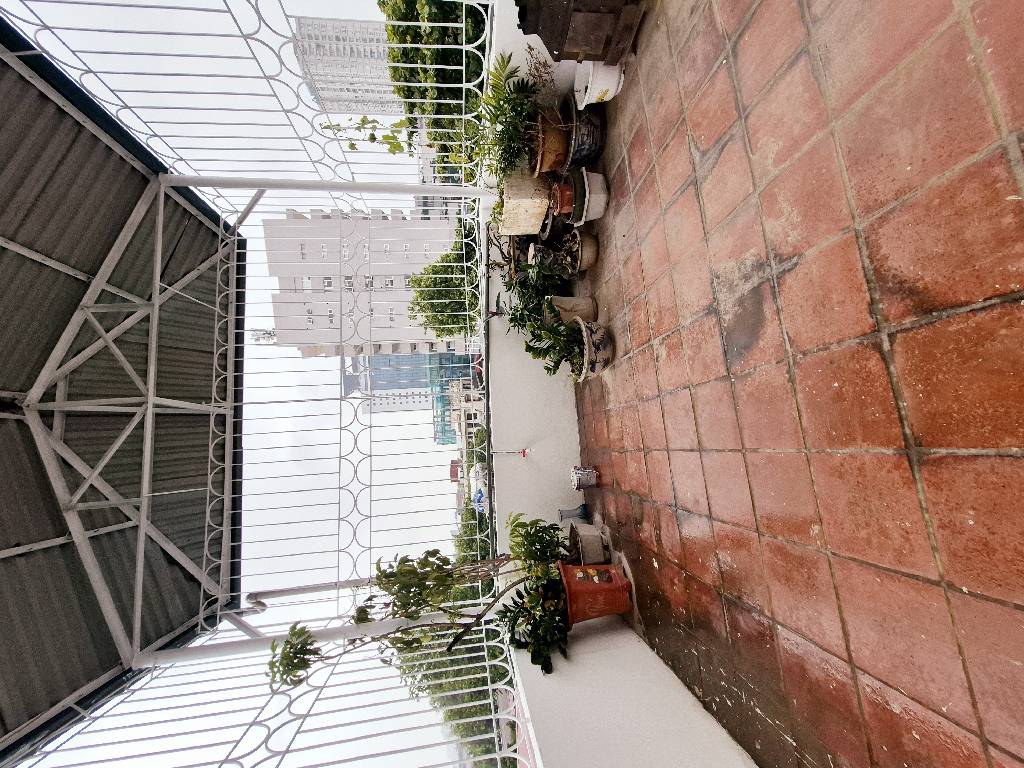 Bán nhà Trường Chinh - diện tích 30m2 5 tầng - Ô tô đỗ cửa - giá 7,5 tỷ