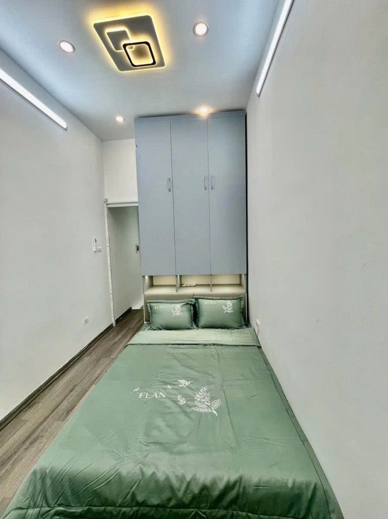 Bán nhà Trương Định - diện tích 18m2 5 tầng - Nhà đẹp hiếm có - giá 4,8 tỷ