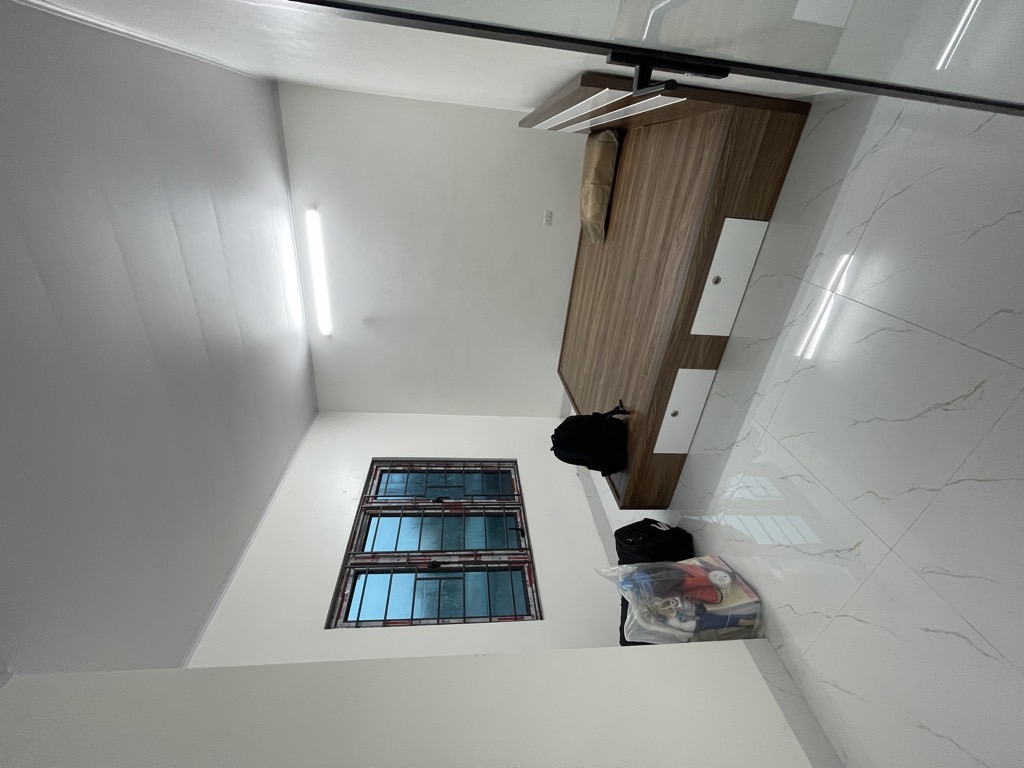 Bán nhà Định Công - diện tích 36.6m2 2 tầng - Nhà Mới Kinh Koong, ô tô tránh - giá 3,3 tỷ