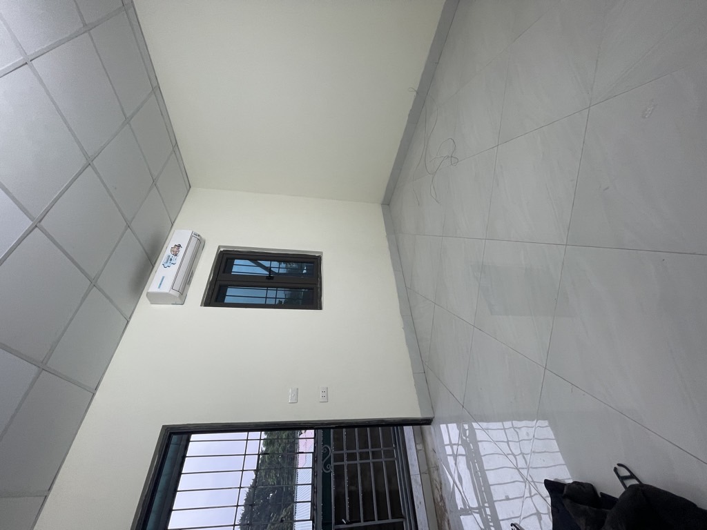 Bán nhà Định Công Thượng - diện tích 30.6m2 2 tầng - Ô tô tránh - giá 2,5 tỷ