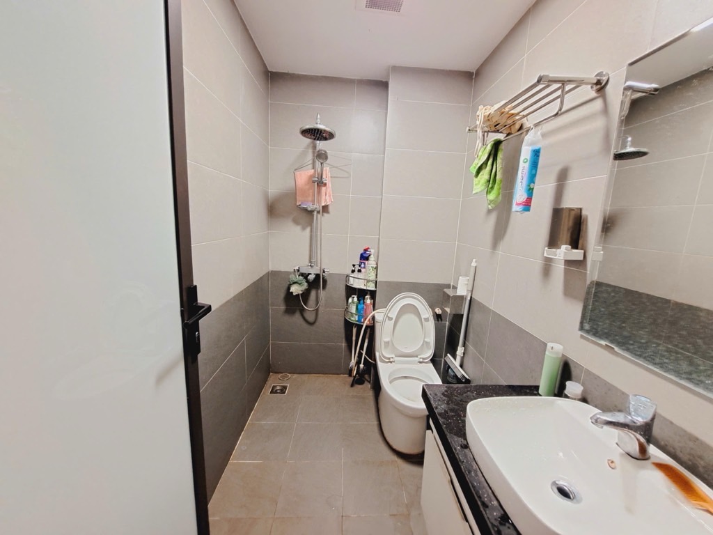 Bán nhà Đại Từ - diện tích 45.5m2 5 tầng - Nhà xây mới, tặng full nội thất - giá 9,25 tỷ